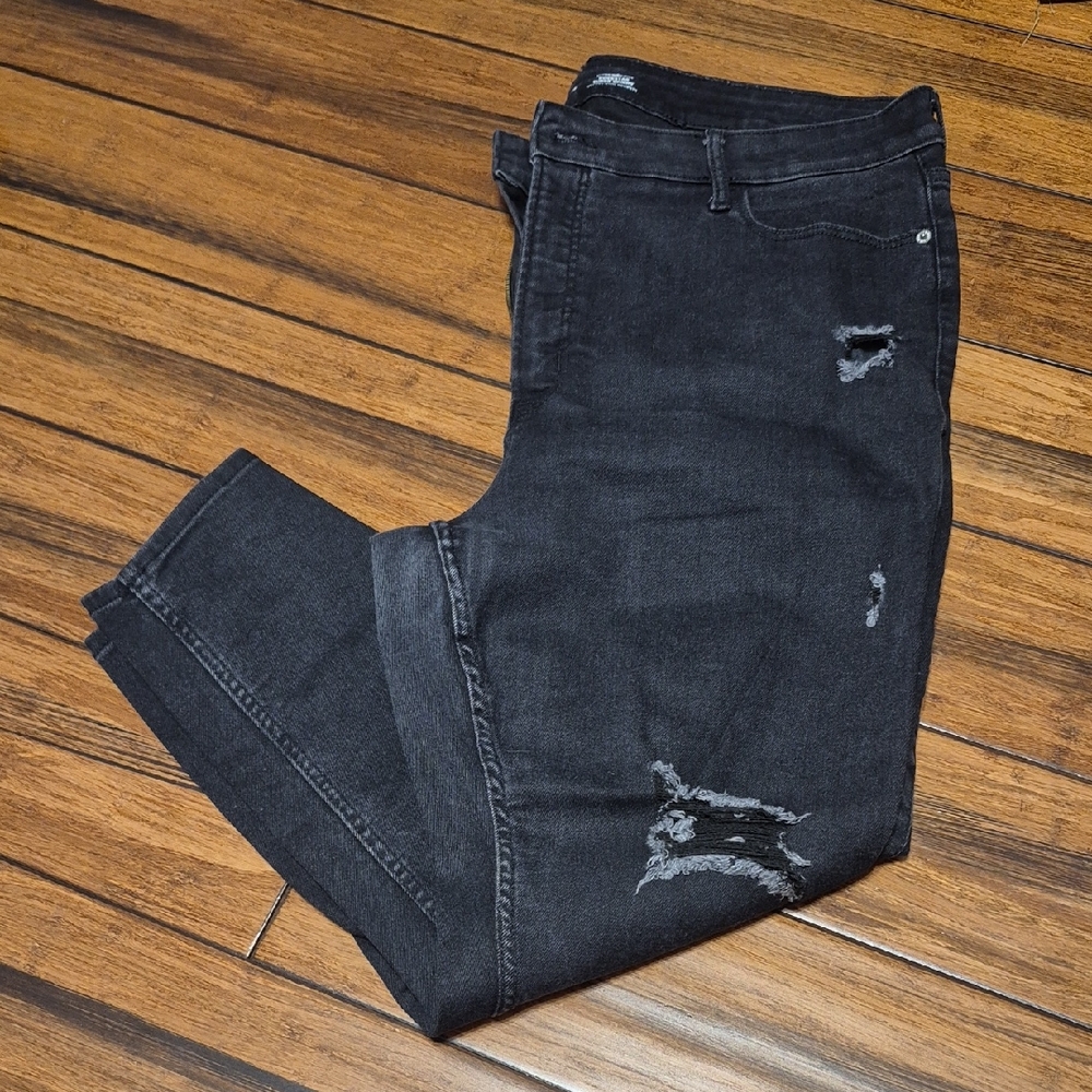 OLD NAVY Black Extra High Rise Rockstar Super Skinny Distressed Jeans